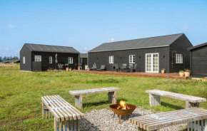 Gorgeous Home In Løkken With Wifi